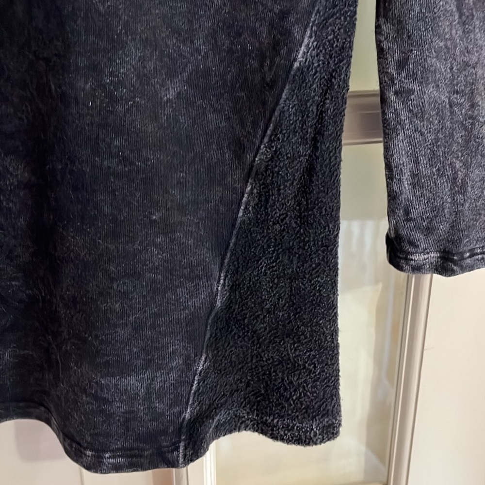 M. Rena top, Size S - Picture 5 of 13